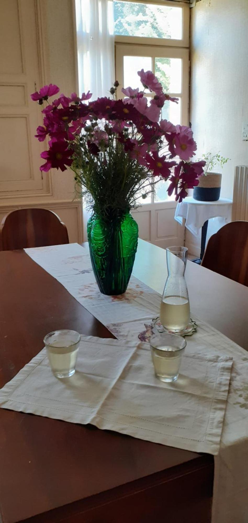 Maison Blanche Cherval Екстериор снимка