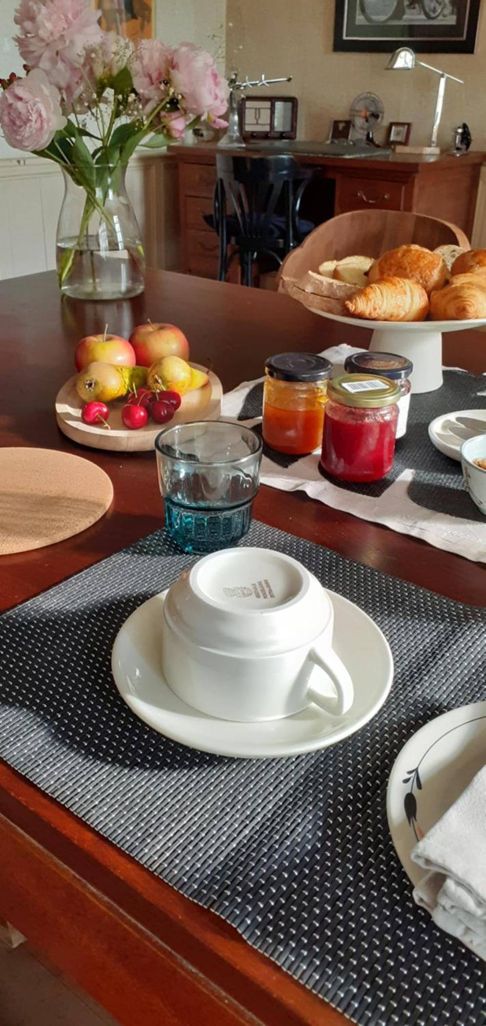 Maison Blanche Cherval Екстериор снимка
